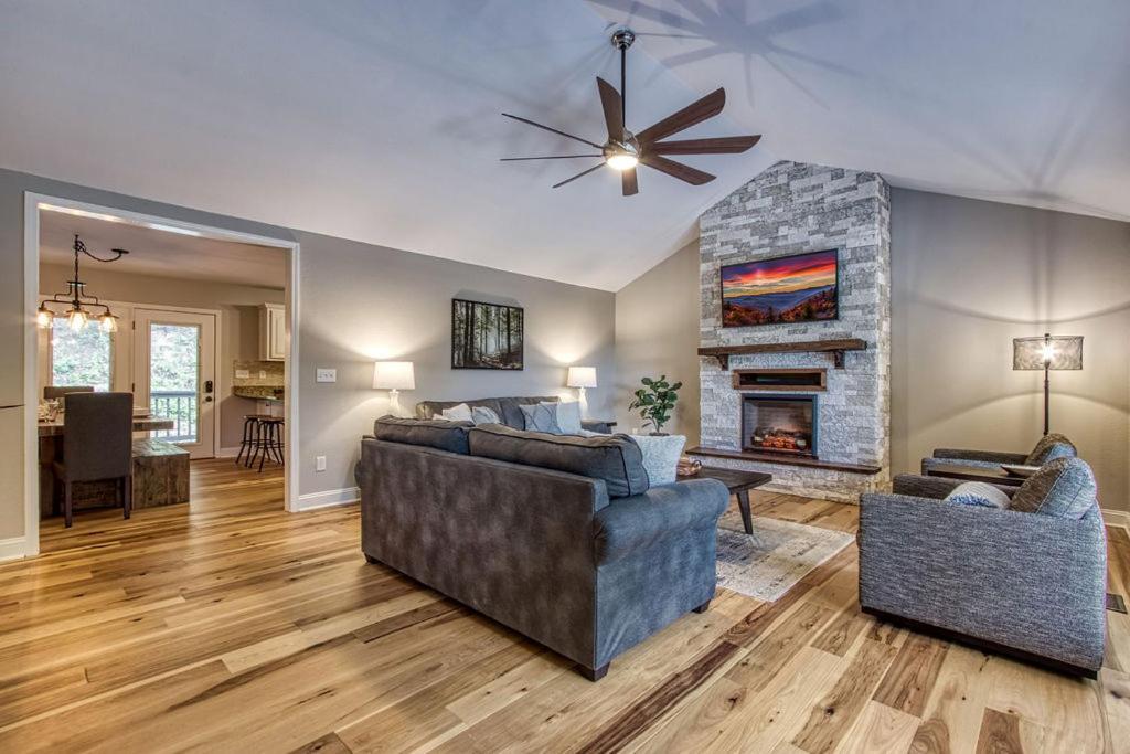 Tranquility Hollow, Indoor Pool, Game Room, 1089 Free Tickets Each Paid Day, Dollywood And More! Севьервилл Экстерьер фото